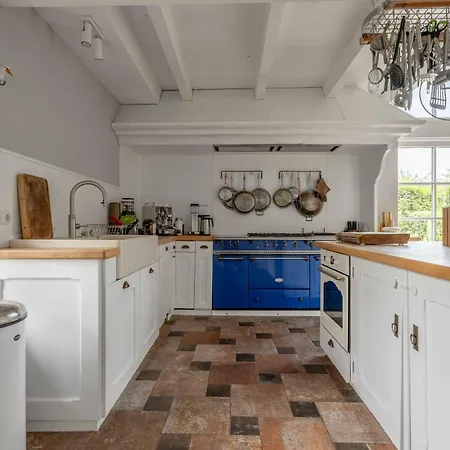 Idyllisches Reetdachhaus In Alleinlage Vakantiehuis Nossentiner Huette