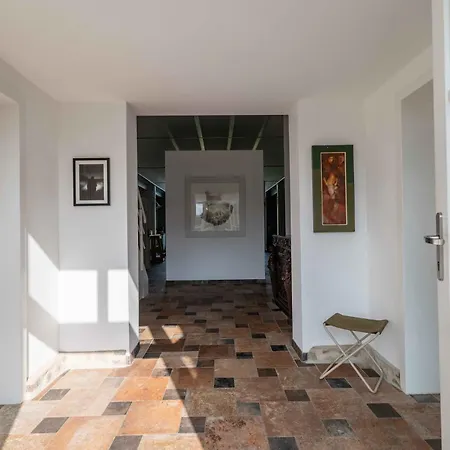 Vakantiehuis Idyllisches Reetdachhaus In Alleinlage